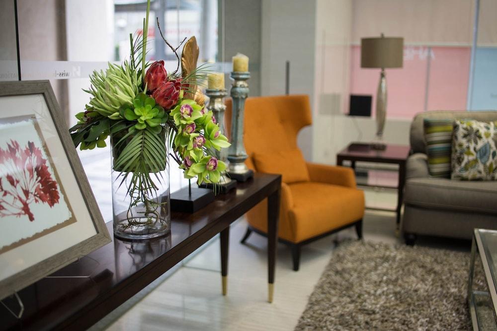 Valero Grand By Swiss-belhotel Hotel